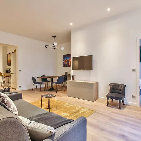 64 - Urban Luxury Flat Near Champs-elysees